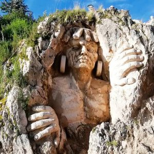 morada-dioses-escutura-